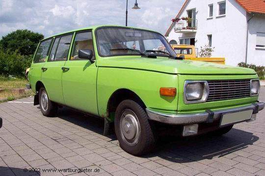 Wartburg Tourist vor der Karosserieinstandsetzung