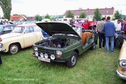 Ein Wartburg 400 Jagdwagen. Schwimmf&auml;hig durch Kunststoffbodenwanne soll er angeblich sein.