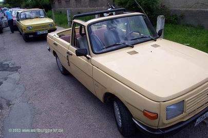 Auf den zweiten Blick jedoch . . .