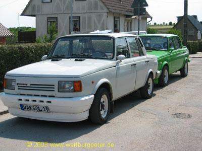 Das ist mein Wartburg. Hatte nicht viel Zeit, sonst w&auml;re ich auch herein gefahren!