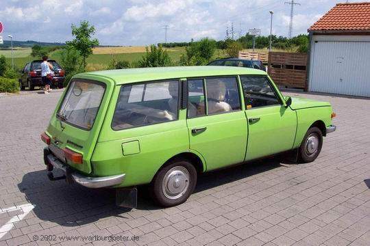 Wartburg Tourist vor der Karosserieinstandsetzung